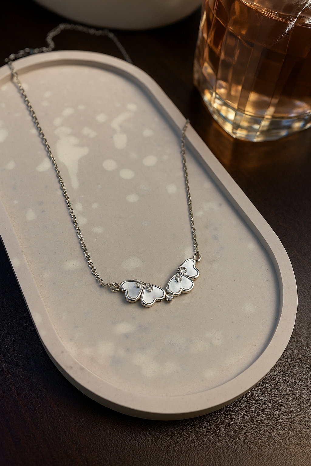 Moonlit – The Open Flower Necklace